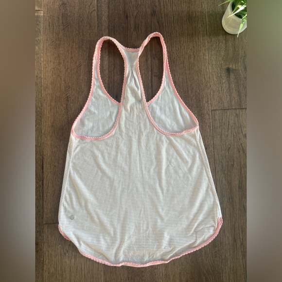 2pc Pink & Green Lululemon Tanktops 💚💕 - Picture 5 of 5